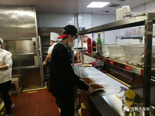 我市3200余户餐饮单位陆续开业